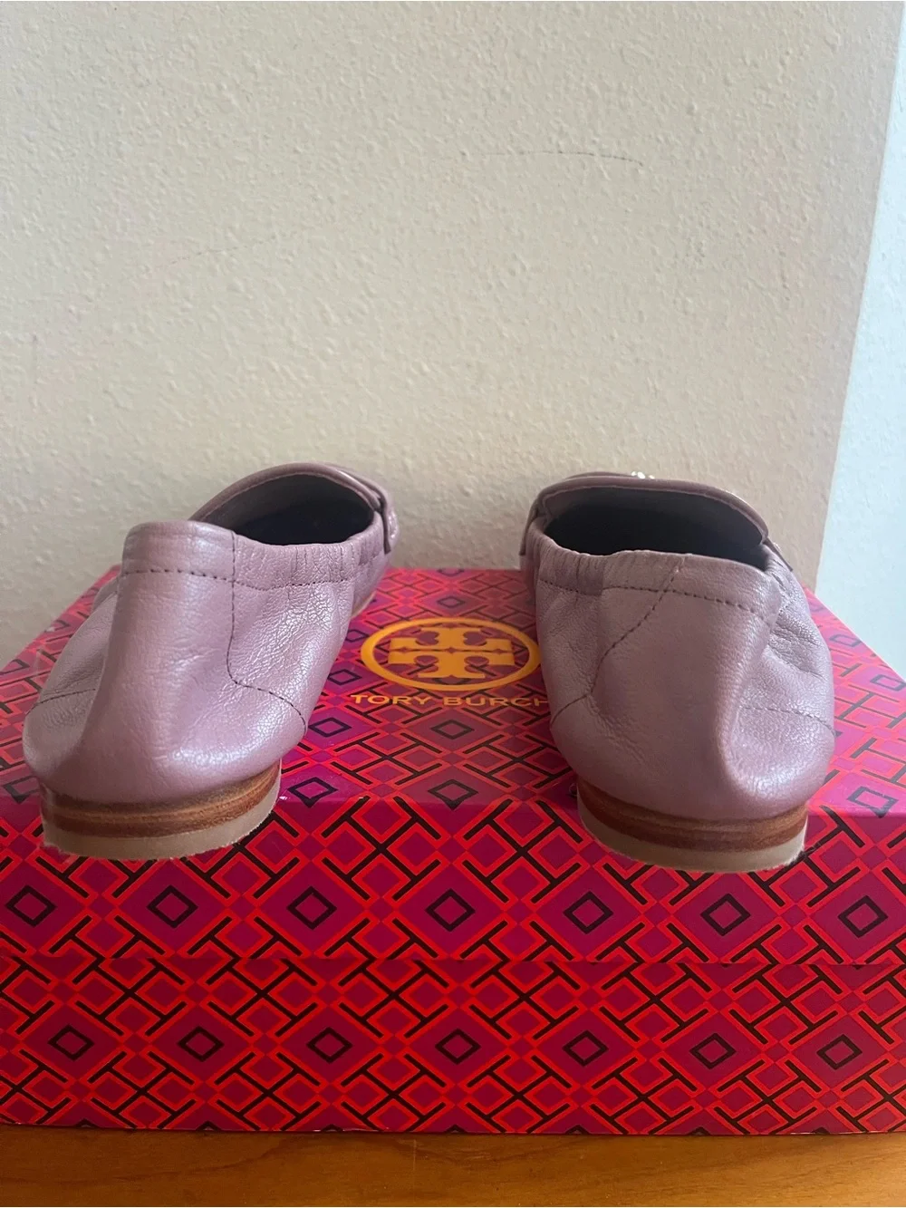 Tory Burch Dark Mauve Leather Elastic Slip-On Loafers Size 6